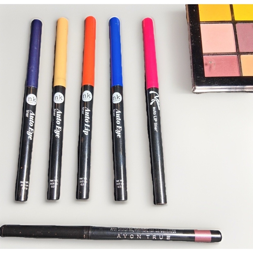 Milani Makeup Revolution LA Colors Beauty Bundle Eyeshadow Lashes Nails 15pc Lot - Picture 8 of 16